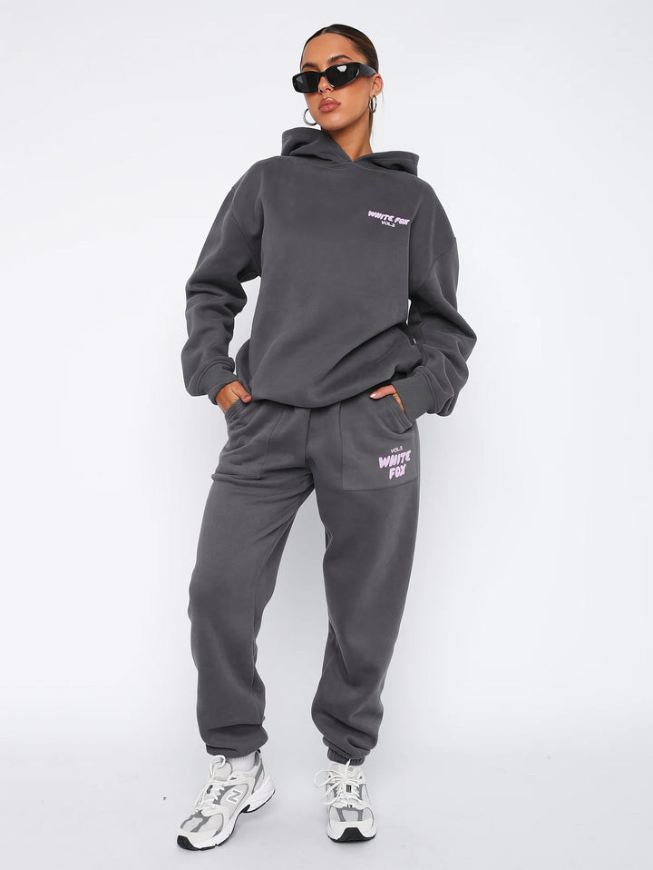 Farida - Stylish tracksuit for women